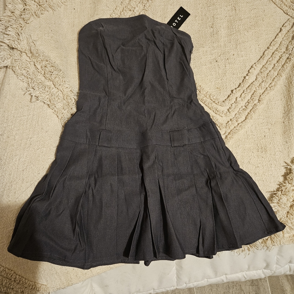 MOTEL Rocks- mini dress - Picture 3 of 4